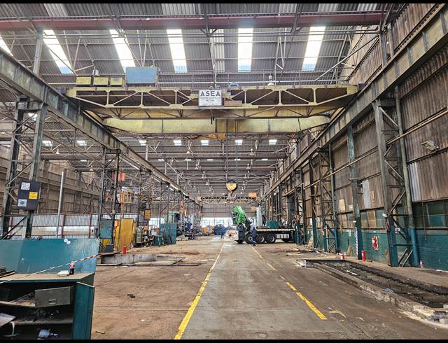 4,142M² FACTORY TO LET IN DUNCANVILLE